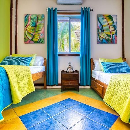 Los Balcones Over The Sea Hotel Bocas del Toro Zewnętrze zdjęcie